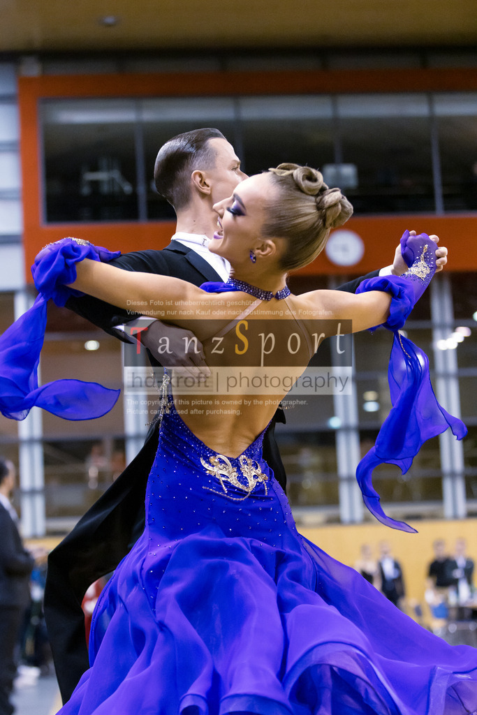 20241102_DM_HGR_Std_10300 | Tanzsportbilder, Standardtanz, Lateintanz, WDSF, DTV, LTVB, dancecomp, goc, hessen tanzt, blaues band der spree, walzer, tango, wiener walzer, slowfox, quickstepp, samba, rumba, cha-cha-cha, paso doble. jive, hd-kroft photography, turniertanzsport