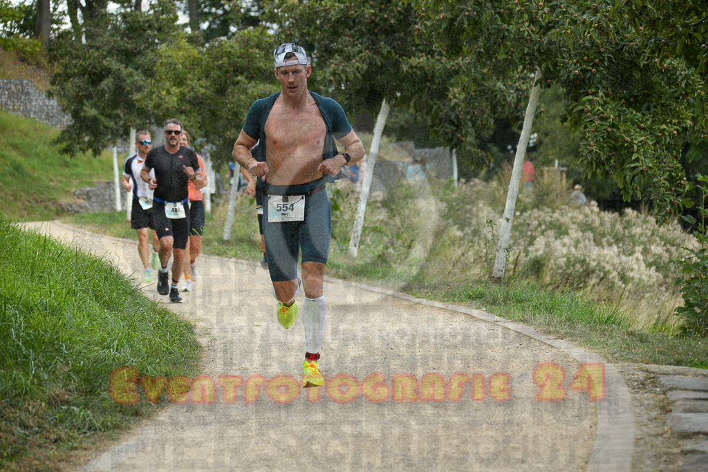 250824_1400_EX1_4604 | Sportfotografie im Rhein-Sieg Kreis, Köln, Bonn, NRW, Rheinland Pfalz, Hessen, etc. Unser Tätigkeitsfeld umfasst den Laufsport vom Volkslauf über den Marathon, Duathlon, Triathon bis zum Ultralauf wie Kölnpfad Ultra oder Schindertrail.
