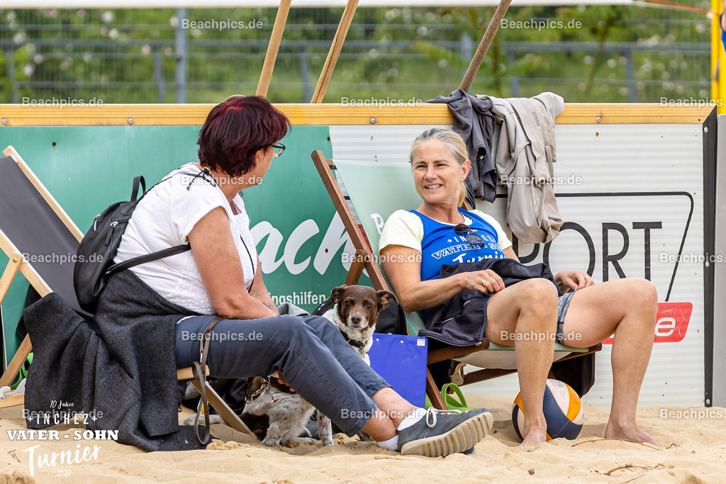 2022-00063014-Vater-Sohn-Turnier-Turnierbilder-2 | 26.05.2022; Berlin Foto: Gerold Rebsch - www.beachpics.de