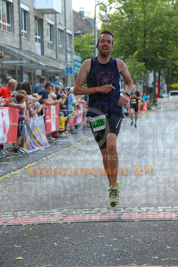 220625_1646_EX1_4978 | Sportfotografie im Rhein-Sieg Kreis, Köln, Bonn, NRW, Rheinland Pfalz, Hessen, etc. Unser Tätigkeitsfeld umfasst den Laufsport vom Volkslauf über den Marathon, Duathlon, Triathon bis zum Ultralauf wie Kölnpfad Ultra oder Schindertrail.