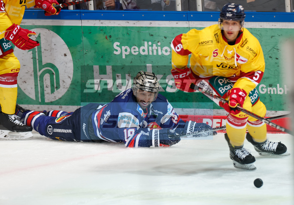 Iserlohn Roosters - Duesseldorfer EG | 
DEL: Iserlohn Roosters - Duesseldorfer EG - Realisiert mit Pictrs.com