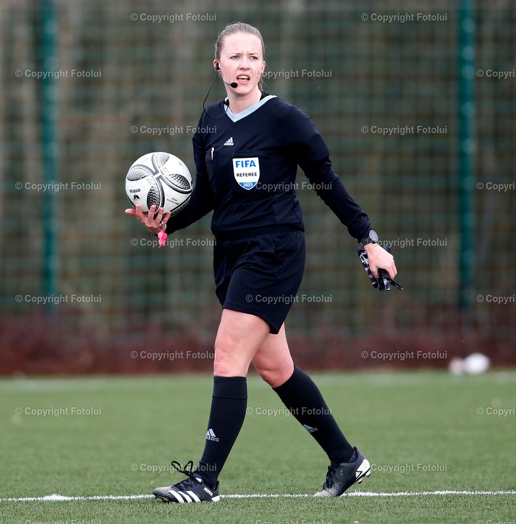 A_LUI_25022023_29 | SPORT,FUSSBALL,LL.OST ASKOE OEDT 1B-ST.AMGDALENA 25.02.2023IM BILD: FIFA-SCHIEDSRICHTERIN MARIA ENNSGRABER  FOTO:FOTOLUI