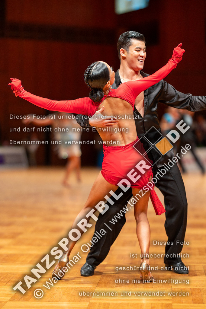 20230812-14061 | Hier finden Sie Tanz Bilder vom Latein und Standard Formationen tanzen. Sportbilder vom Tanzsport. Schöne Fotos und von Weltmeisterschaft, Europameisterschaft, Bundesliga, Regionalliga, Oberliga und Landesliga sowie von GOC Stuttgart, DanceComp, WM Bremen