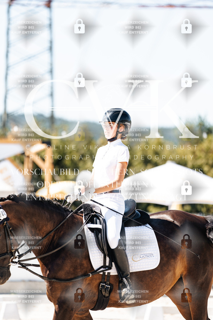 CK902268 | Turnierfotografie Pferdefotografie Trier Rheinland-Pfalz Pferdesport Reitsport Tierfotografie Sportfotografie Pferdevideo Pferdevideografie Equestrianvideography equestrianphotography  - Realisiert mit Pictrs.com
