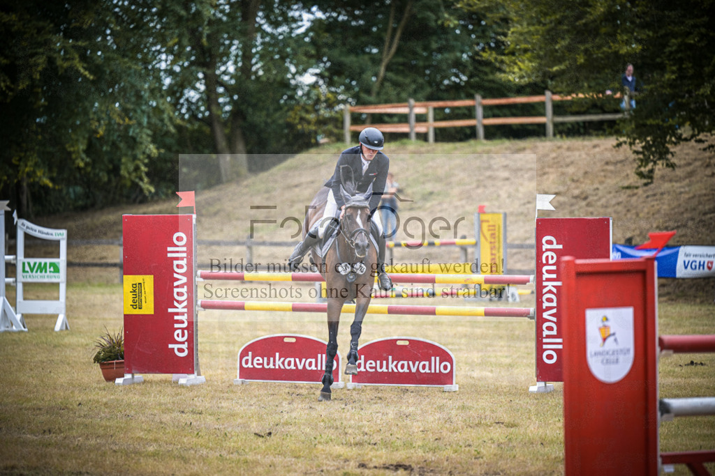 DOS_0689 | Entdecke hochwertige Reitturnierfotos von Foto Oger. Professionell, emotional und authentisch – jetzt Lieblingsmomente im Shop bestellen.Deutschlandweite Turnierfotografie. - Realisiert mit Pictrs.com