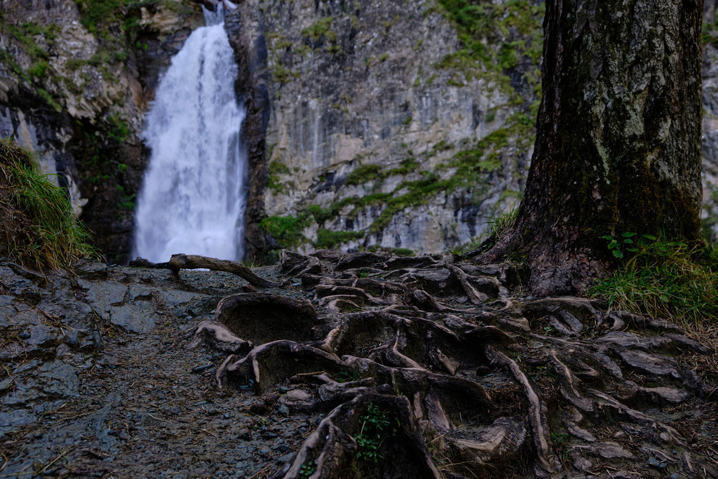Blick auf den Gößnitz-Wasserfall | Heiligenblut, Austria - September 06, 2025: Blick auf den Gößnitz-Wasserfall, erreichbar über den Naturlehrweg Natura Mystica. - Realisiert mit Pictrs.com