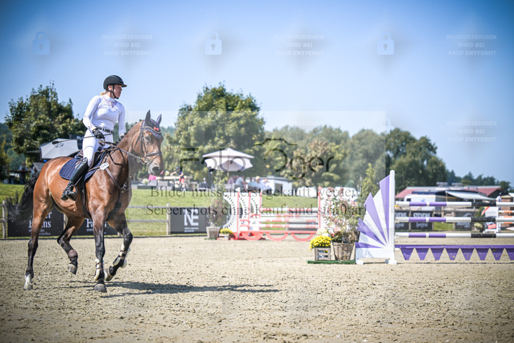 DOS_2747 | Entdecke hochwertige Reitturnierfotos von Foto Oger. Professionell, emotional und authentisch – jetzt Lieblingsmomente im Shop bestellen. - Realisiert mit Pictrs.com