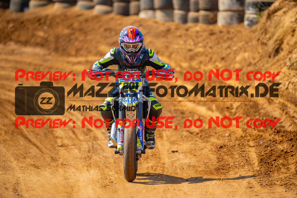 MaZZes-Fotomatrix-20260815-605232 | ROOKIES