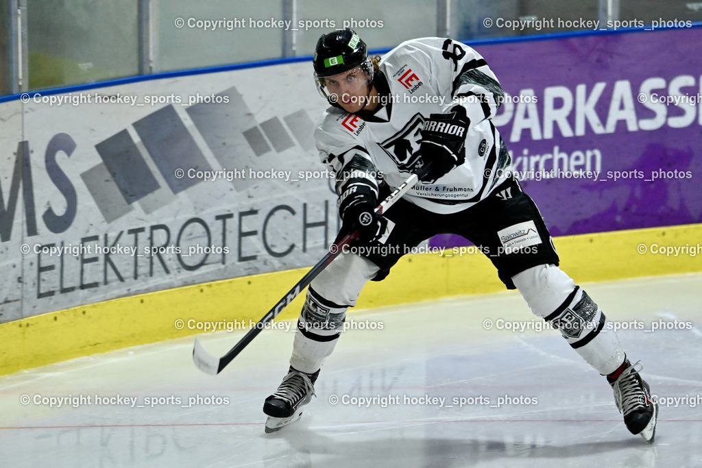 ESC Sparkasse Steindorf vs. LE Kings | #16 Hösele Jonas LE Kings, ESC Sparkasse Steindorf vs. LE Kings, ESC Sparkasse Steindorf vs. LE Kings am 01.11.2025 in Steindorf (Ossiachersee Halle), Austria, (Photo by Bernd Stefan)