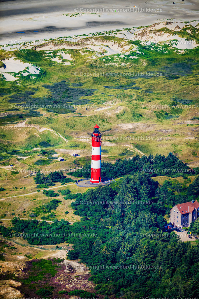 Amrum_Leuchtturm_ELS_3620280824 | NEBEL 28.08.2024 Leuchtturm als historisches Seefahrtzeichen " Amrum " in Nebel auf Amrum im Bundesland Schleswig-Holstein, Deutschland. // Lighthouse as a historic seafaring character " Amrum " in Nebel auf Amrum in the state Schleswig-Holstein, Germany. Foto: Martin Elsen
