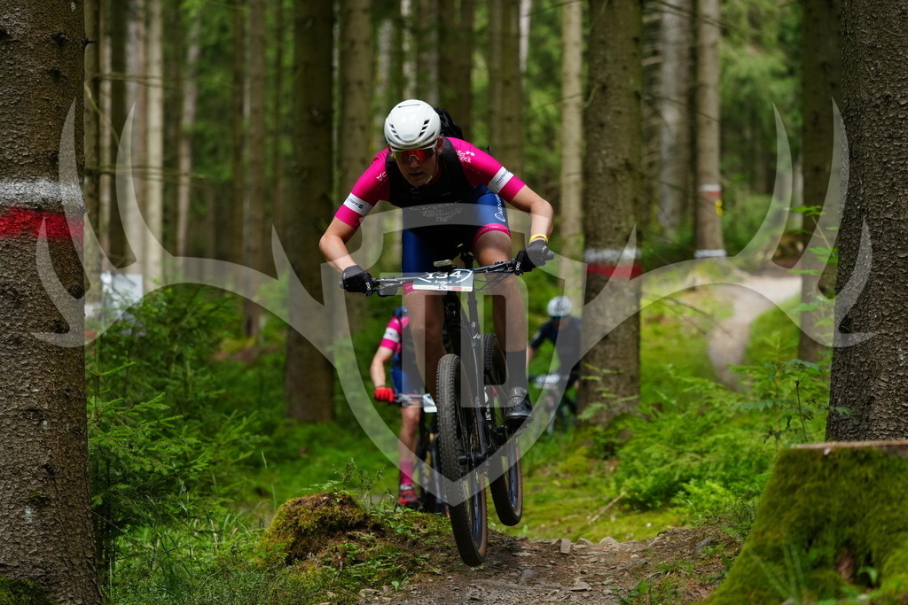FC100192 | Fotogalerie der Treibjagd im Dunkelwald - Dein MTB Etappenrennen im Erzgebirge - Realisiert mit Pictrs.com