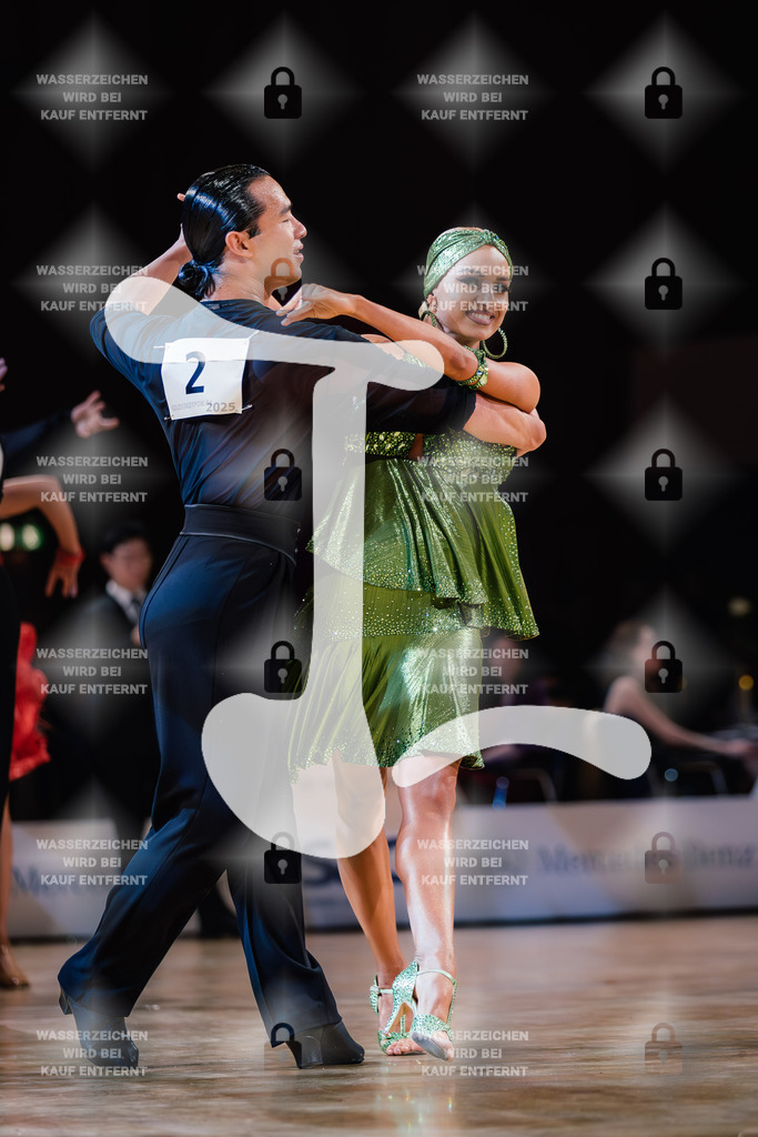 Goldstadtpokal 2025 - WDSF World Open Latin 3rd (2) Winson Tam _ Anastasia Novikova (Hong Kong)-2025-01-25-9816 | Webshop for digital downloads and prints of dance sport, event & show photographer Julian Link - Realisiert mit Pictrs.com