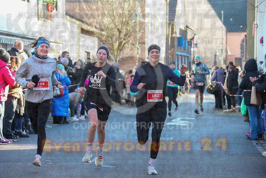 241201_1226_EX1_2095 | Sportfotografie im Rhein-Sieg Kreis, Köln, Bonn, NRW, Rheinland Pfalz, Hessen, etc. Unser Tätigkeitsfeld umfasst den Laufsport vom Volkslauf über den Marathon, Duathlon, Triathon bis zum Ultralauf wie Kölnpfad Ultra oder Schindertrail.