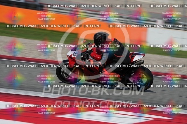 2025_10_22_PBK_22088 | Sportfotografie; SlowMotion; Video; Rennstrecke; Hafeneger; RSE; Speer; Trackday; Motorsportarena; Hockenheimring; Brno; Most; Barcelona; Valencia, Benny; Kaetzmer;