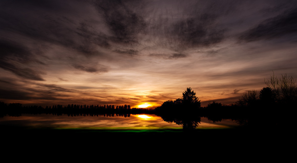 Sonnenuntergang #1 | Tier- & Landschaftsfotografie und Porträtshootings. Entdecke einzigartige Fotokunst als Wandbild, Tasse oder Mauspad – mit Leidenschaft fotografiert - Realisiert mit Pictrs.com
