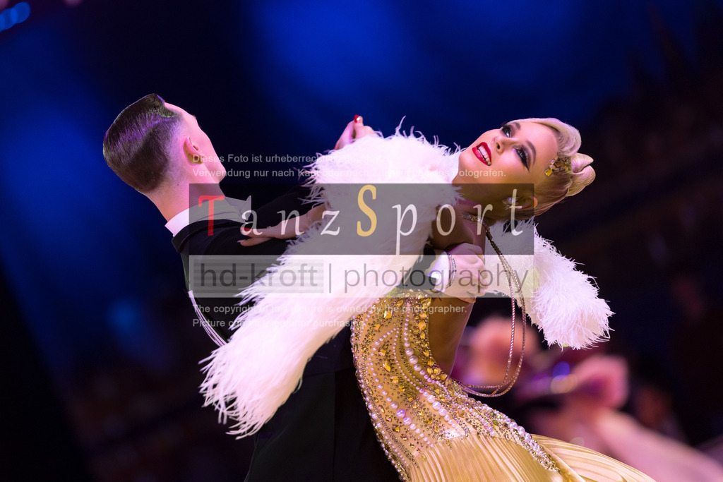 20241215_WDSF_Int_Open_Std-Riga-9286 | Tanzsportbilder, Standardtanz, Lateintanz, WDSF, DTV, LTVB, dancecomp, goc, hessen tanzt, blaues band der spree, walzer, tango, wiener walzer, slowfox, quickstepp, samba, rumba, cha-cha-cha, paso doble. jive, hd-kroft photography, turniertanzsport