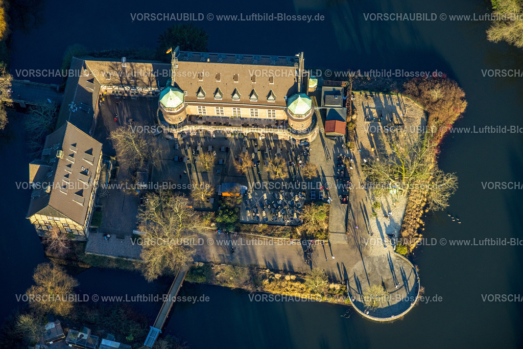 Gladbeck240108164 | Luftbild, Wasserschloss Wittringen mit Außengastronomie, Butendorf, Gladbeck, Ruhrgebiet, Nordrhein-Westfalen, Deutschland