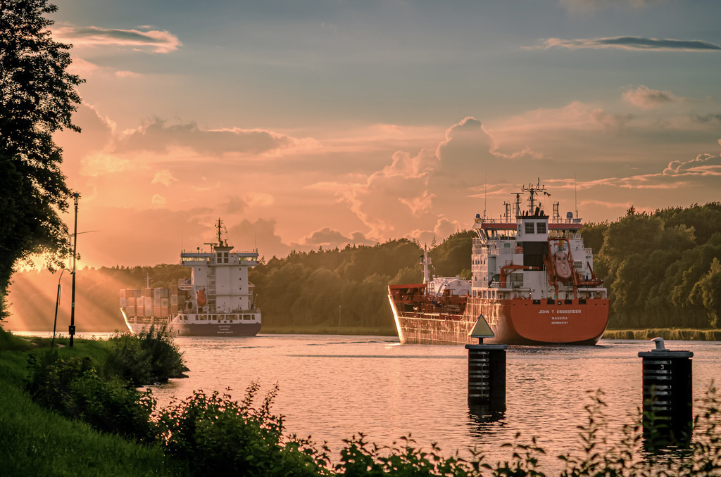 ABC_7906 | Entdecken Sie hochwertigen Fotodruck auf Leinwand, Acrylglas, Alu-Dibond und weiteren Materialien bei Fotodruck Online. Gestalten Sie individuelle Wandbilder in bester Qualität – ideal für besondere Erinnerungen und stilvolle Dekorationen. 