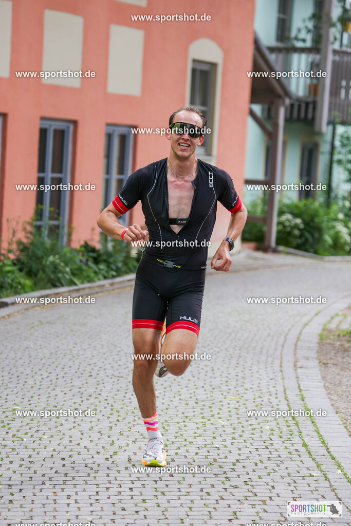KSZ_3914 | Stadttriathlon Erding 2025. #yourpictrs #sportshot_your_pictrs @Sportshotphotography #stadttriathlonerding Copyright: www.sportshot.de