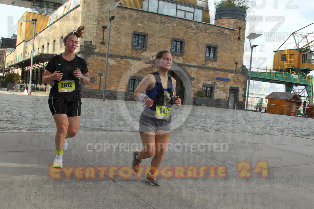 250920_1536_EV4_9267 | Sportfotografie im Rhein-Sieg Kreis, Köln, Bonn, NRW, Rheinland Pfalz, Hessen, etc. Unser Tätigkeitsfeld umfasst den Laufsport vom Volkslauf über den Marathon, Duathlon, Triathon bis zum Ultralauf wie Kölnpfad Ultra oder Schindertrail.