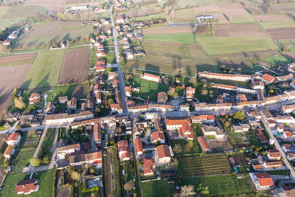 Aerial view: View of the town in San Paolo in the state Friuli Venezia Giulia, Italy.Photo: IMG_105658.jpg taken on 04/08/2018 by Werner Riehm/FLY-FOTO.comResolution of the original: 5472 x 3648 px