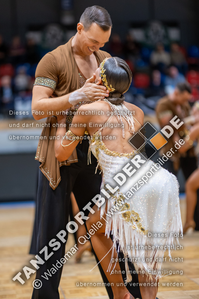 20260328-01975 | Hier finden Sie Tanz Bilder vom Latein und Standard Formationen tanzen. Sportbilder vom Tanzsport. Schöne Fotos und von Weltmeisterschaft, Europameisterschaft, Bundesliga, Regionalliga, Oberliga und Landesliga sowie von GOC Stuttgart, DanceComp, WM Bremen