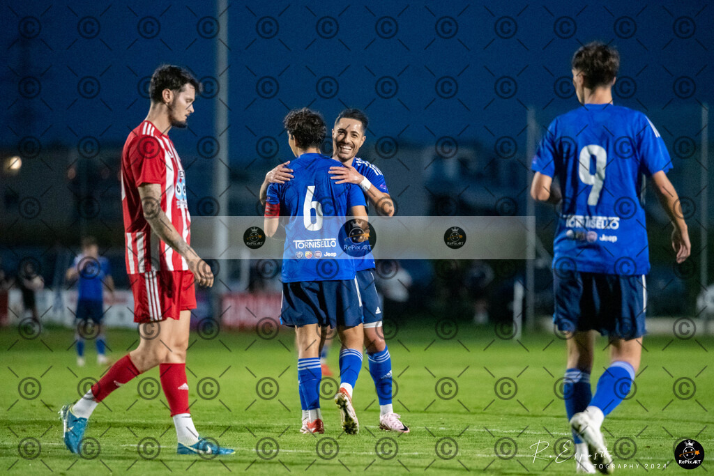 20240906_FC-Oftringem 1 vs FC-Zofingen 2_055 | Sport und Naturfotografie von Roberto Esposito zeigt echte Momente Bewegung und die Schönheit der Natur. Ausdrucksstarke Bilder schaffen Emotionen.