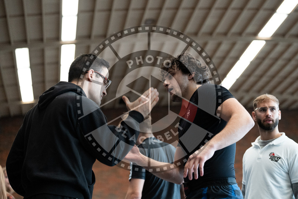 20251129PBB7922 | Fighters compete during the luta livre competition ILLCS XI winter edition on November 29, 2025 in Hannover, Germany.