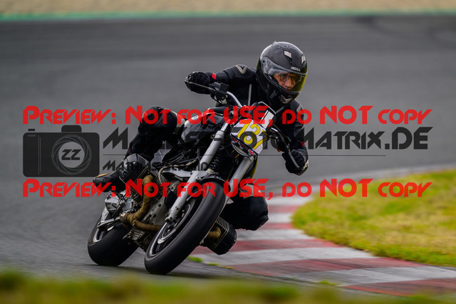 MaZZes_FotoMatrix_240724_6007705_6181 | GELB