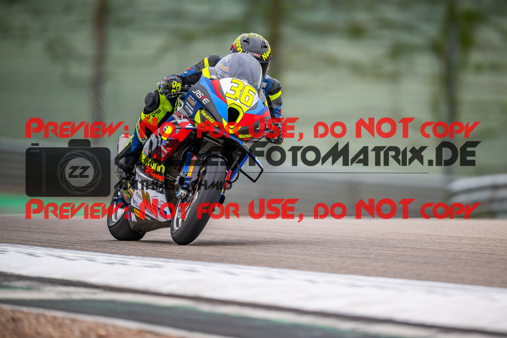 MaZZes_FotoMatrix_240503_6007705_4031 | STK1000