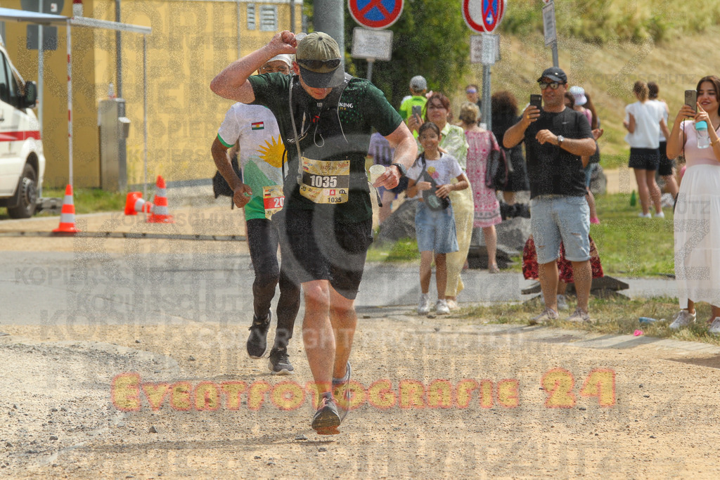 250614_1116_EV4_8758 | Sportfotografie im Rhein-Sieg Kreis, Köln, Bonn, NRW, Rheinland Pfalz, Hessen, etc. Unser Tätigkeitsfeld umfasst den Laufsport vom Volkslauf über den Marathon, Duathlon, Triathon bis zum Ultralauf wie Kölnpfad Ultra oder Schindertrail.