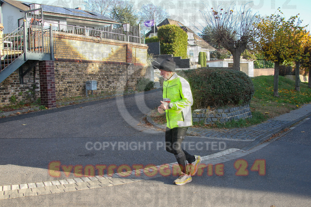 241201_1256_EV4_3369 | Sportfotografie im Rhein-Sieg Kreis, Köln, Bonn, NRW, Rheinland Pfalz, Hessen, etc. Unser Tätigkeitsfeld umfasst den Laufsport vom Volkslauf über den Marathon, Duathlon, Triathon bis zum Ultralauf wie Kölnpfad Ultra oder Schindertrail.