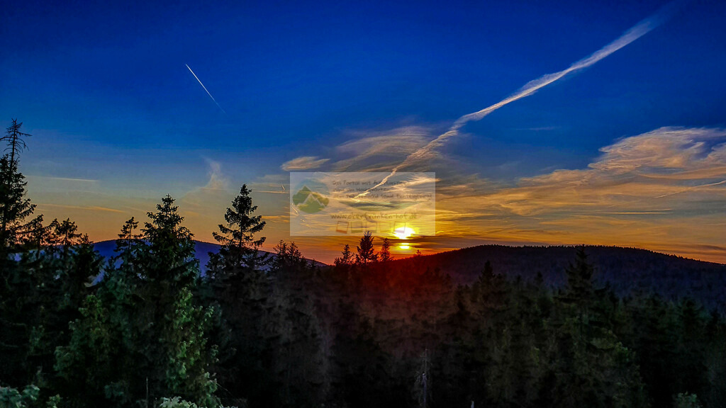 Sonnenuntergang auf der Platte im Fichtelgebirge | Impressionen rund um Hochfranken - Frankenwald - Fichtelgebirge - Realisiert mit Pictrs.com