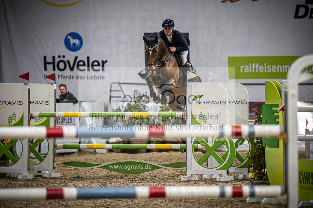 DOS_0364 | Entdecke hochwertige Reitturnierfotos von Foto Oger. Professionell, emotional und authentisch – jetzt Lieblingsmomente im Shop bestellen.Deutschlandweite Turnierfotografie. - Realisiert mit Pictrs.com