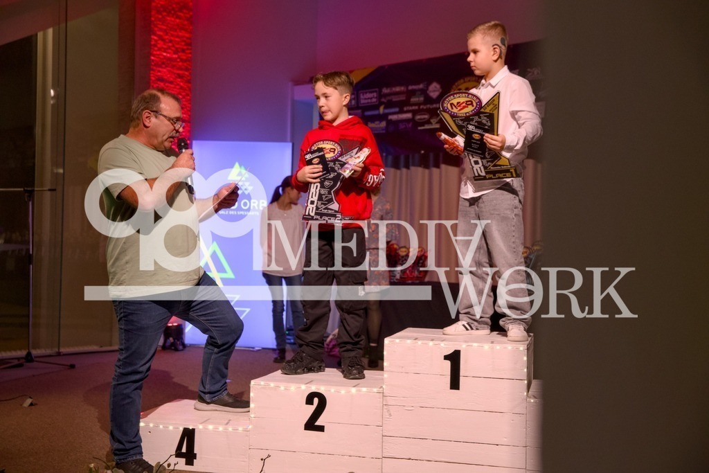 5E6A3220 | 989 MEDIAWORK
