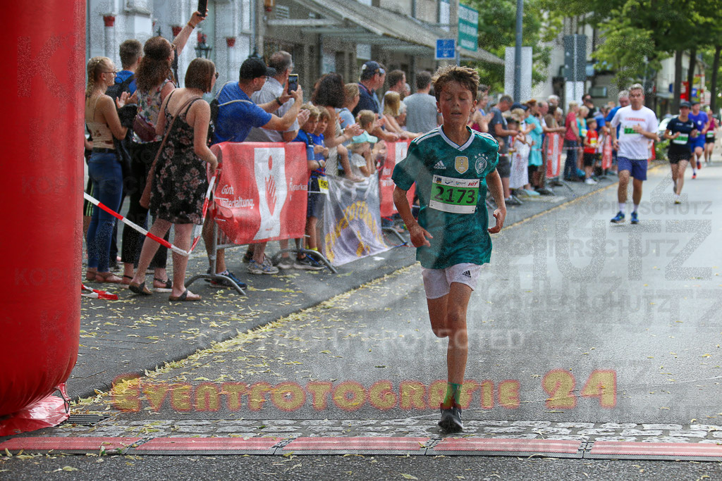 220625_1657_EX1_5542 | Sportfotografie im Rhein-Sieg Kreis, Köln, Bonn, NRW, Rheinland Pfalz, Hessen, etc. Unser Tätigkeitsfeld umfasst den Laufsport vom Volkslauf über den Marathon, Duathlon, Triathon bis zum Ultralauf wie Kölnpfad Ultra oder Schindertrail.