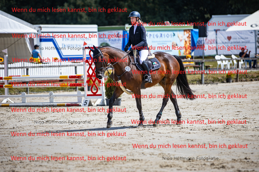 BK1A5088 | Turnierbilder Turnierfotos Nina Hüffmann Turnierfotografie Pferdefotografie Tierzeichnung Haustierzeichnung Pferdezeichnung Hundezeichnung Videograf  - Realisiert mit Pictrs.com