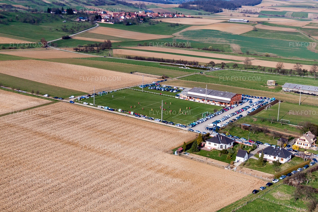 Aerial view: Sports field - football field in Ringendorf in the state Bas-Rhin, France. – Photo: IMG_38605.jpg taken on 03/20/2011 by Werner Riehm/FLY-FOTO.com – Resolution of the original: 4752 x 3168 px