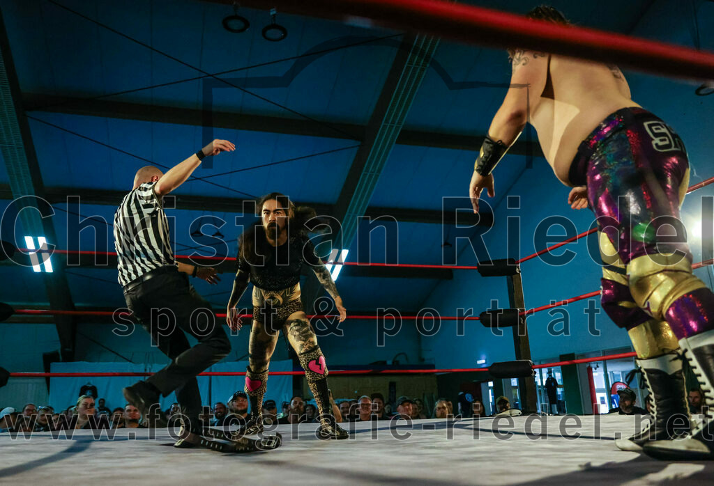 2023-08-12_034_EWS_Wrestling_ERDING | Erding, Deutschland, 12.08.2023:
Wrestling, Saison 2023, EWS Wrestling ERDING

Foto: Christian Riedel / fotografie-riedel.net