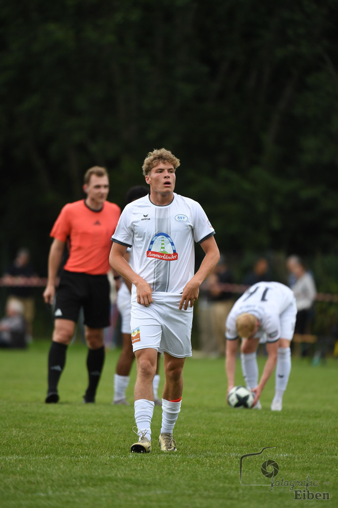Sport-Duwe Cup | Sport-Duwe Cup Oldenburg; SSV Jeddenloh (weiß)-VFB Oldenburg (blau) am 05.07.2025 in Oldenburg (Sportanlage TuS Eversten), Photo: Philip Eiben 2025 - Realisiert mit Pictrs.com