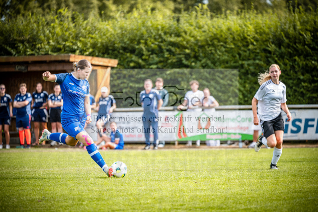 SG Bohmte/Ostercappeln/Schwagstorf - SV Harderberg - Frauen Bezirkpokal | Frauen Bezirkpokal · 1. Damen - 1. Damen · Sportplatz - Realisiert mit Pictrs.com