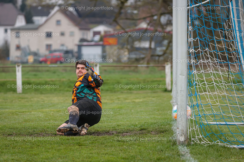 Kombach_Wiesenbach (17) | 08.04.2023; Kreisliga B Biedenkopf; Rasenplatz Kombach; FC Kombach - FV Wiesenbach; Ergebnis 4:4 (2:1)