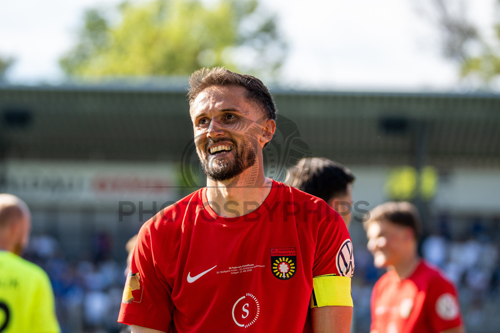 Stuttgarter Kickers vs. SG Sonnenhof Großaspach, Fussball, WFV-Pokal, Finale, 23.05.2026 | Volkan Celiktas (SG Sonnenhof Großaspach, #05) den Traenen/Tränen nahe,Stuttgarter Kickers vs. SG Sonnenhof Großaspach, Fussball, WFV-Pokal, Finale, 23.05.2026