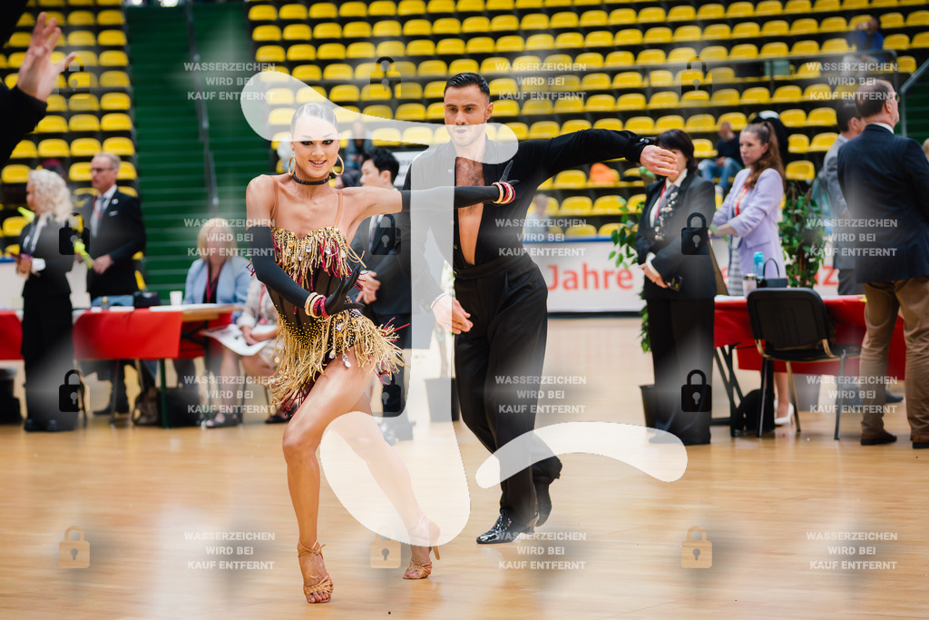 Hessen Tanzt WDSF International Open Latin 9th (12) Philip Andraus _ Ekaterina Tsvetkov (TTC Fortis Nova Maintal)-2025-05-18-4275 | Webshop for digital downloads and prints of dance sport, event & show photographer Julian Link - Realisiert mit Pictrs.com