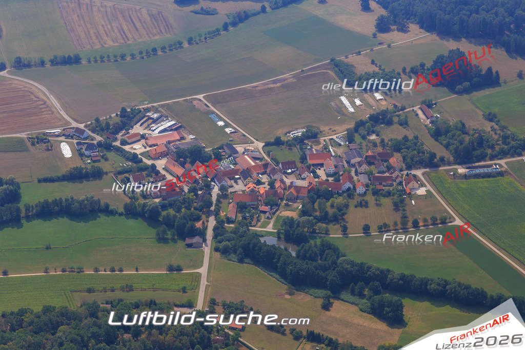 Luftbild von  Lehrberg - Luftaufnahme wurde 2015 von https://frankenair.de mittels Flugzeug (keine Drohne) erstellt - die Geschenkidee