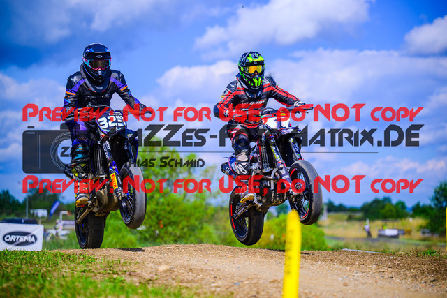 MaZZes_FotoMatrix_240714_6021986_0163 | UE40