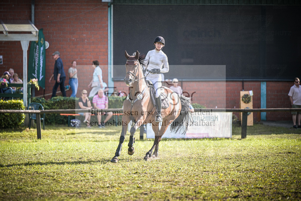 DOS_0283 | Entdecke hochwertige Reitturnierfotos von Foto Oger. Professionell, emotional und authentisch – jetzt Lieblingsmomente im Shop bestellen.Deutschlandweite Turnierfotografie. - Realisiert mit Pictrs.com