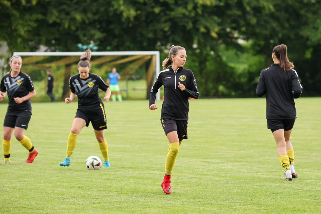 Fußball I FRAUEN I Saison 2025-2026 I Freundschaftsspiel I SGM Ebnat-Waldhausen - 1FC Heidenheim 1846 2 I_250823_1342 | Fotopresso – Sportfotografie in Heidenheim & Umgebung. Professionelle Sportfotografie für unvergessliche Momente. Dynamische Action-Shots, emotionale Szenen & hochwertige Bilder. - Realisiert mit Pictrs.com