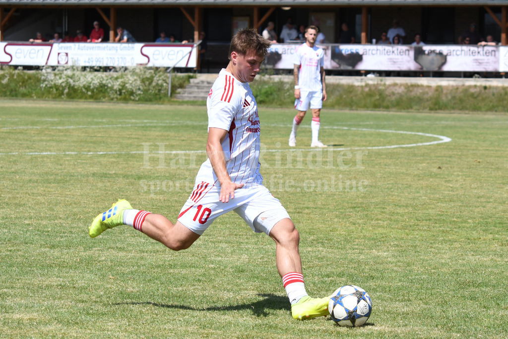 TSV Seebach : TSV Bad Abbach | Simon Griesbeck  ( TSV Seebach #10) - Realisiert mit Pictrs.com