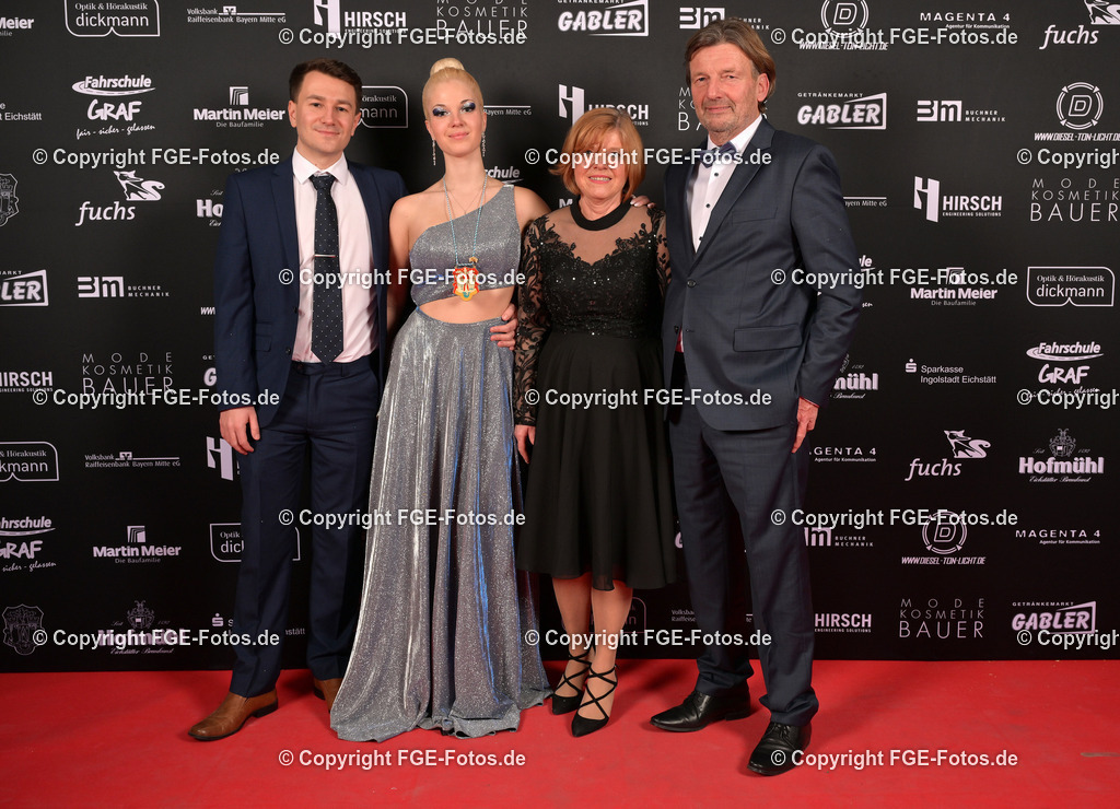 20240114-fge-fotos-0524 | Eröffnungsball der FGE am 14.01.2024 im Alten Stadttheater in Eichstätt. - Realisiert mit Pictrs.com